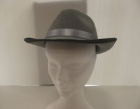 Chapeau borsalino en feutrine avec ruban satin — visuel 3
