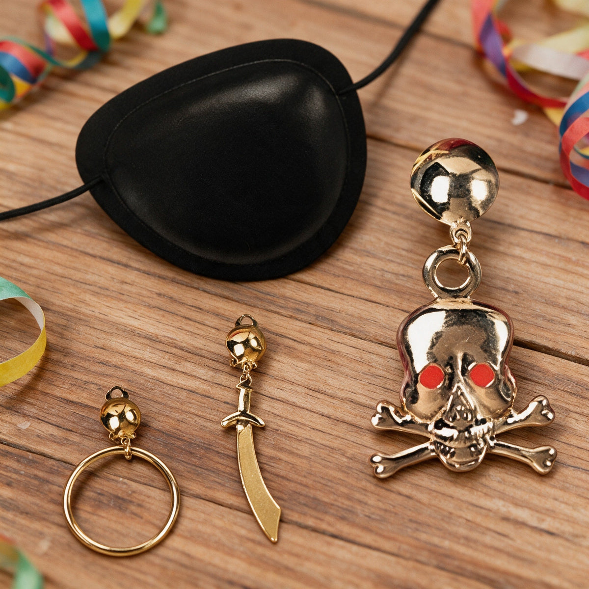 Cache-œil et boucle d'oreille de pirate à clip