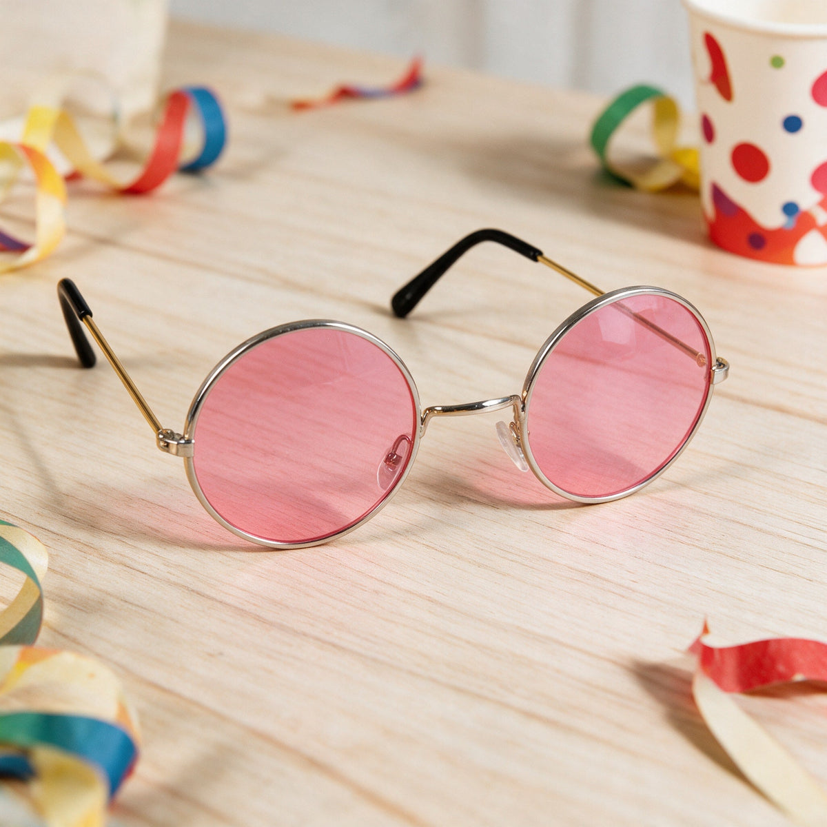 Lunettes hippie rondes à branches dorées, verres colorés