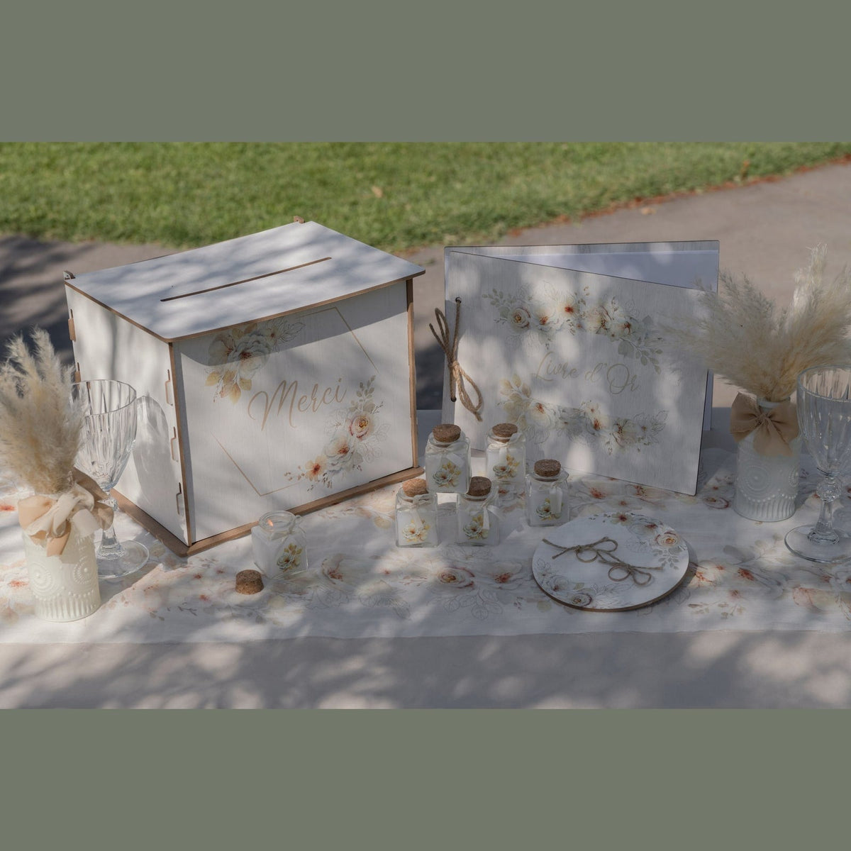 Tirelire Tendresse en bois, Merci — vue 2